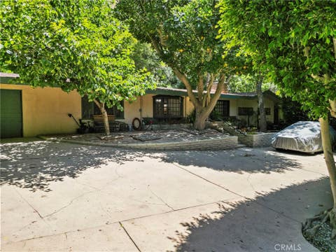Photo of 2900 Mandeville Canyon RD, Los Angeles, CA 90049 (MLS # SR26113664)