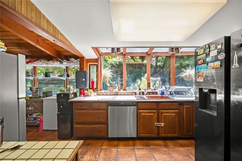 Tiny photo for 2900 Mandeville Canyon RD, Los Angeles, CA 90049 (MLS # SR26113664)