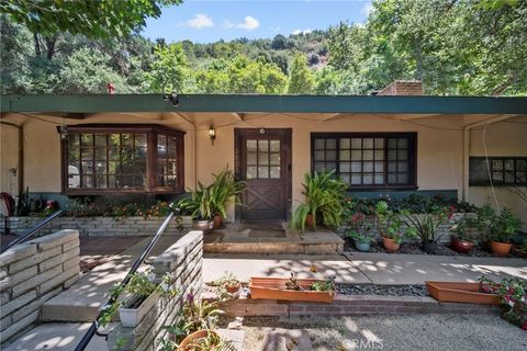 Photo of 2900 Mandeville Canyon RD, Los Angeles, CA 90049 (MLS # SR26113664)