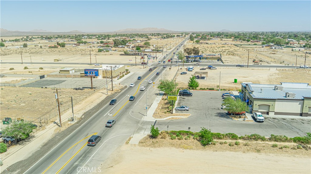 90 Palmdale Blvd