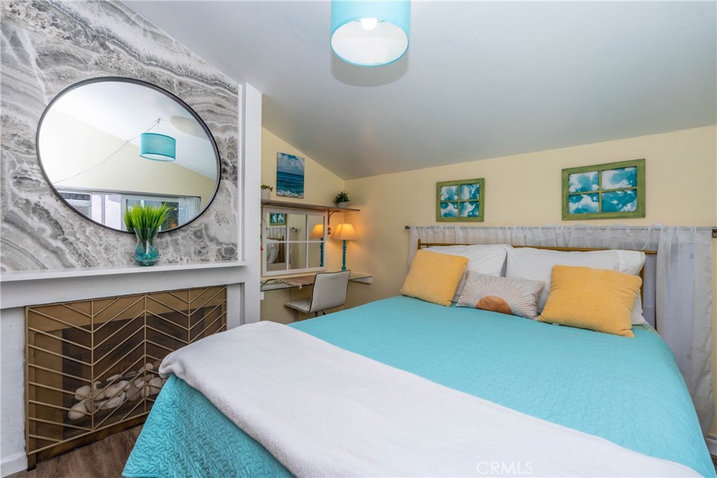 17072 pacific coast (#100) 202