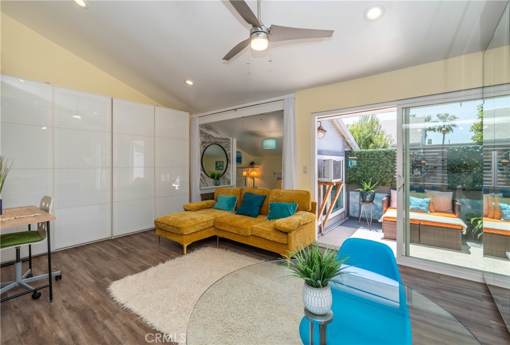 17072 pacific coast (#100) 202