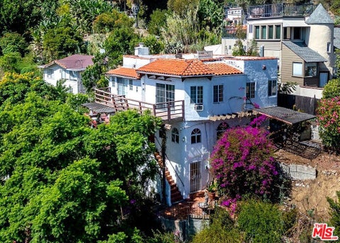 Photo of 6133 Glen Tower Street, Los Angeles, CA 90068 (MLS # 26996873)