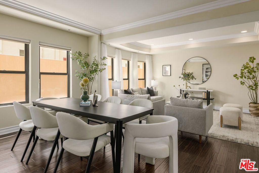 Photo of 12045 Hoffman Street #105, Studio City, CA 91604 (MLS # 25602445)