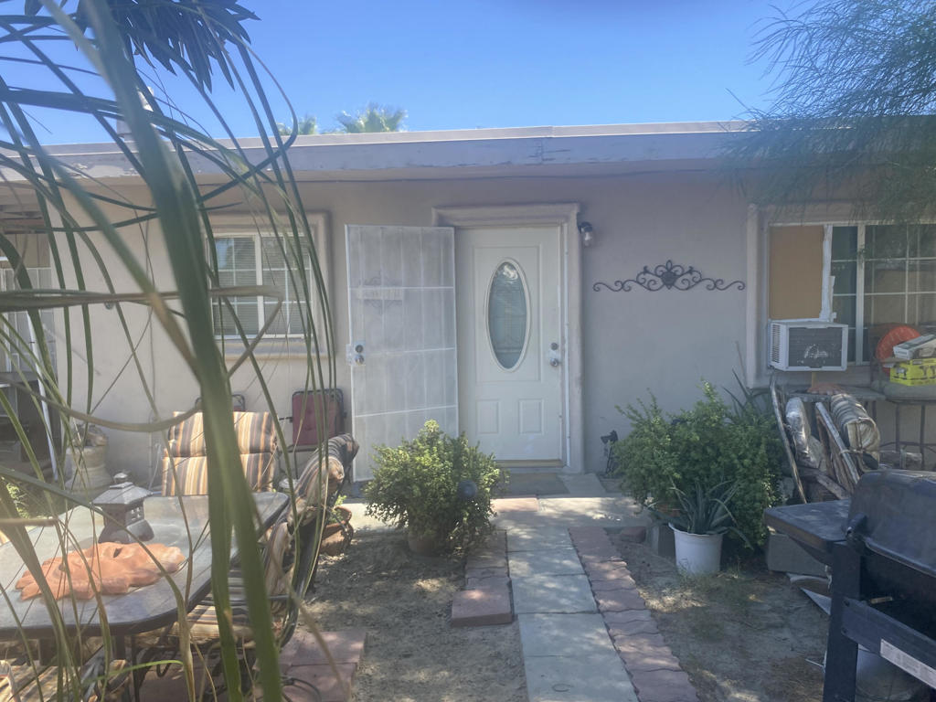 Investment property or starter home with 3 bedrooms 1 bath, tile flooring, 1 car carport and fenced yard space.