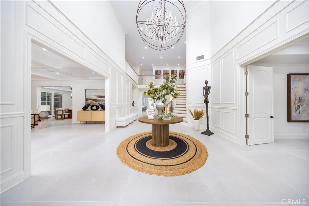 2015 Bella Vista Avenue