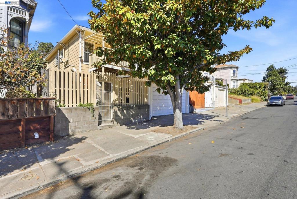 2207 13th Ave