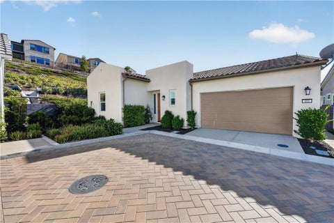 Photo of 405 Sunrise Road, Rancho Mission Viejo, CA 92694 (MLS # OC26225432)