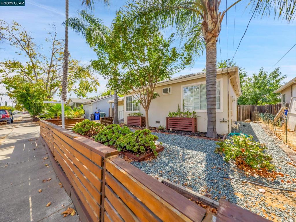 CRAWFORD VILLAGE - Residential
