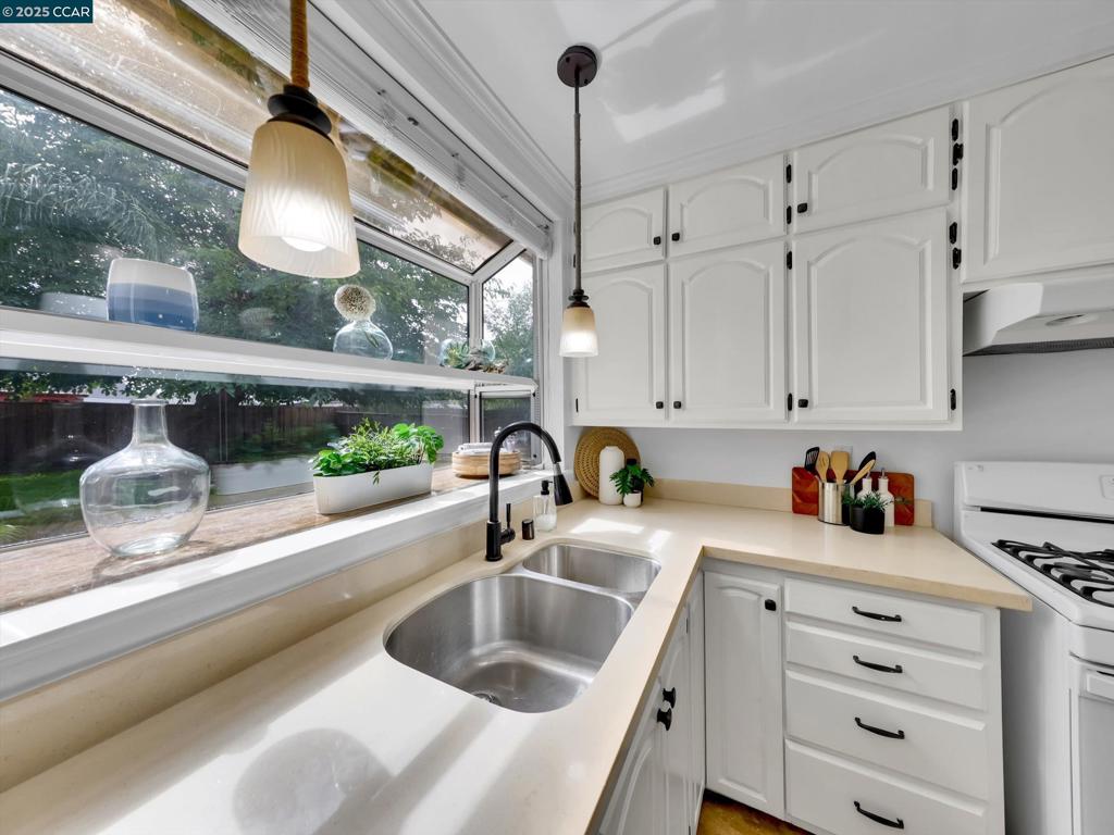 CRAWFORD VILLAGE - Residential