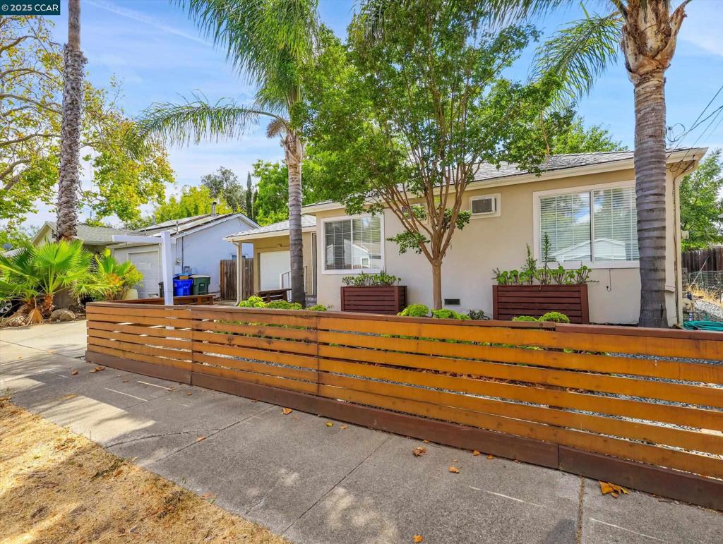 CRAWFORD VILLAGE - Residential