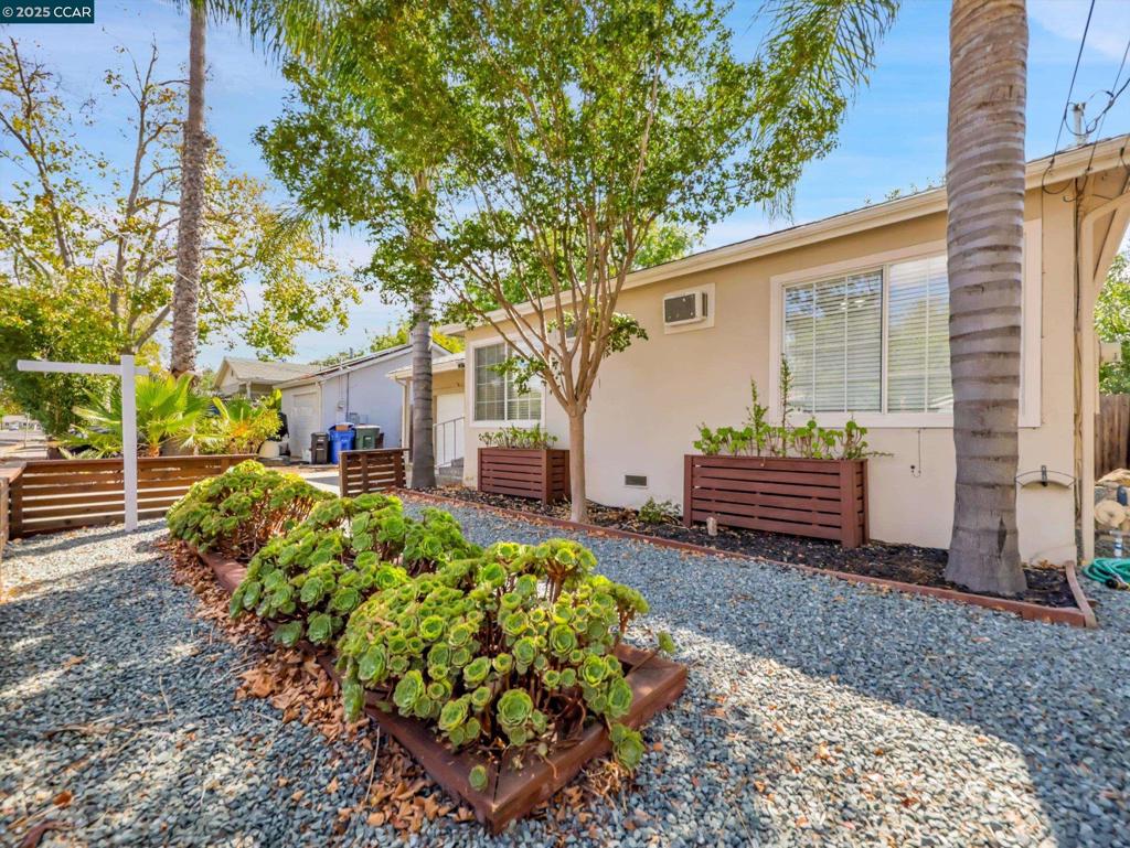 CRAWFORD VILLAGE - Residential