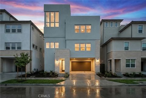 Photo of 28 Remy Lane, Montebello, CA 90640 (MLS # AR26036948)