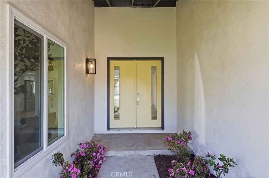 Properties 2 658 Santa Marguerita Drive