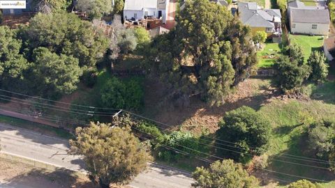 Photo of 9670 Mountain Blvd, Oakland, CA 94605 (MLS # 41118105)