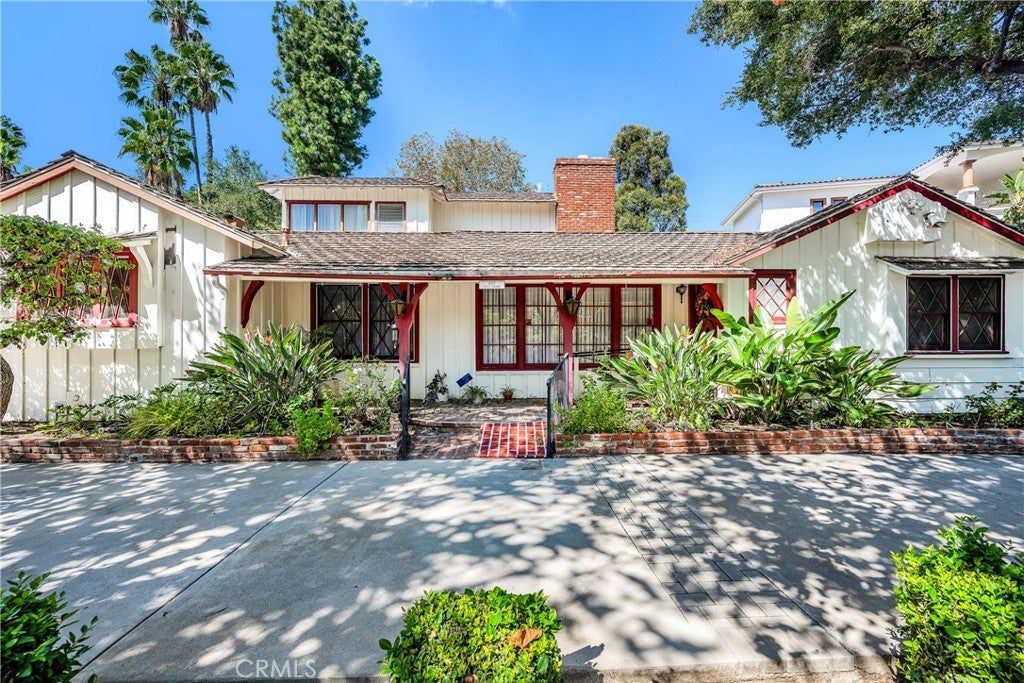4317 Petit Avenue
