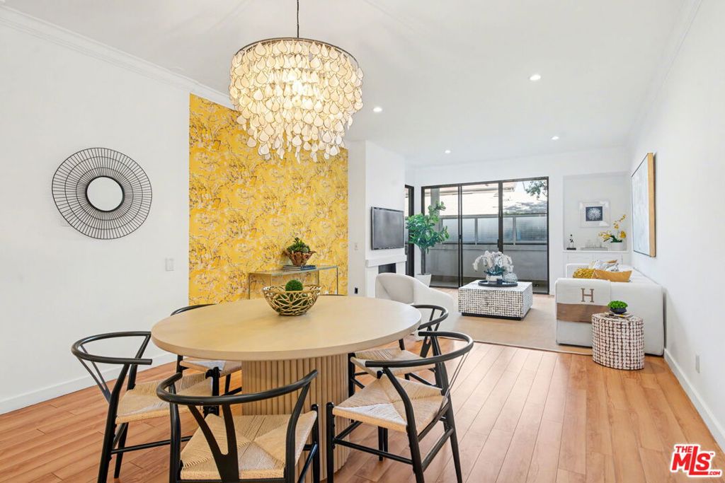 2276 S Beverly Glen Boulevard 207