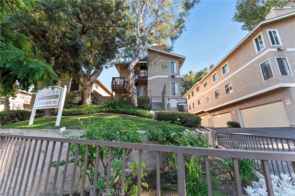 208 W Olive Avenue B