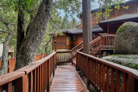 Photo of 25504 Cedar Glen Drive, Idyllwild, CA 92549 (MLS # 219127795PS)