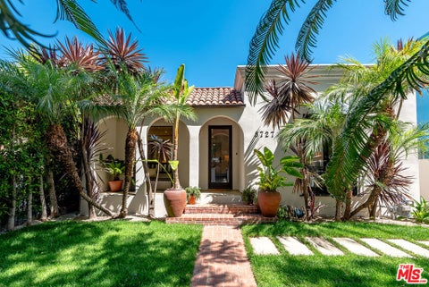 Photo of 8727 Bonner Drive, Los Angeles, CA 90048 (MLS # 26856171)