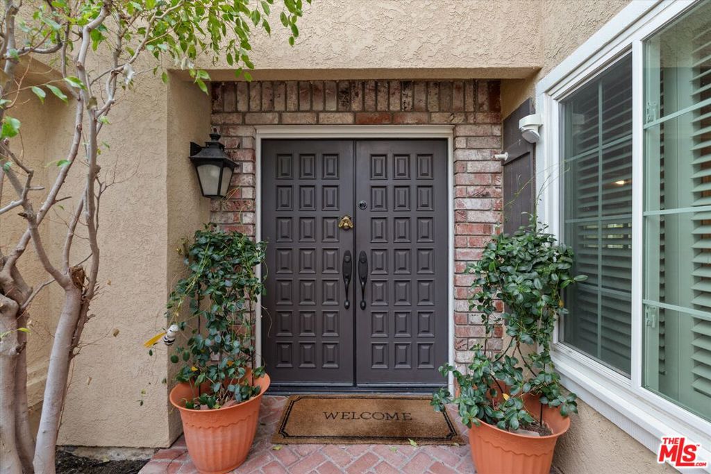 5266 Seneca Place