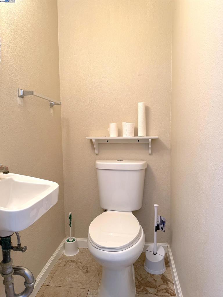JOAQUINMUA - Residential Lease
