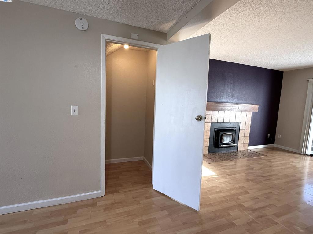 JOAQUINMUA - Residential Lease
