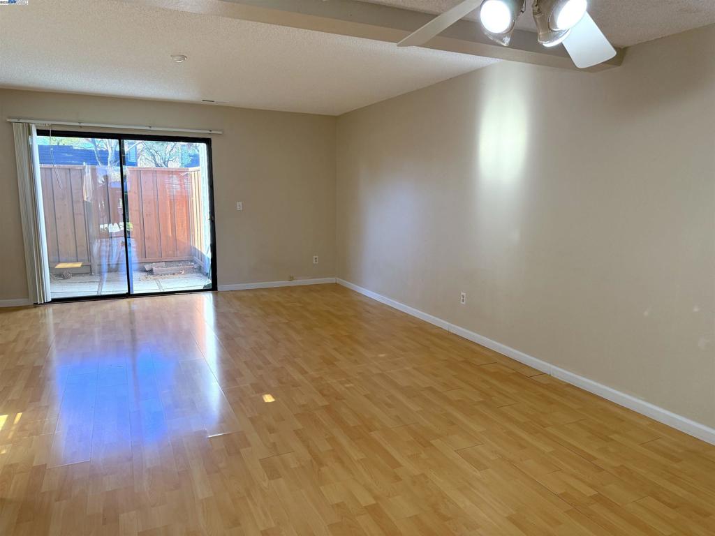 JOAQUINMUA - Residential Lease