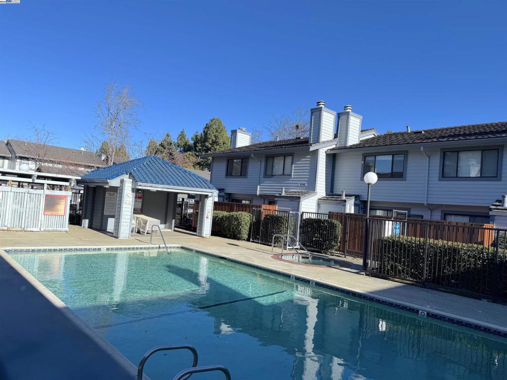 JOAQUINMUA - Residential Lease