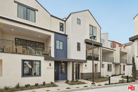 Photo of 1692 Constellation Drive, Los Angeles, CA 90732 (MLS # 26661349)