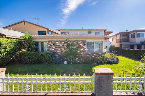 Photo of 7244 Tujunga Avenue AVE, North Hollywood, CA 91606 (MLS # SR26204912)