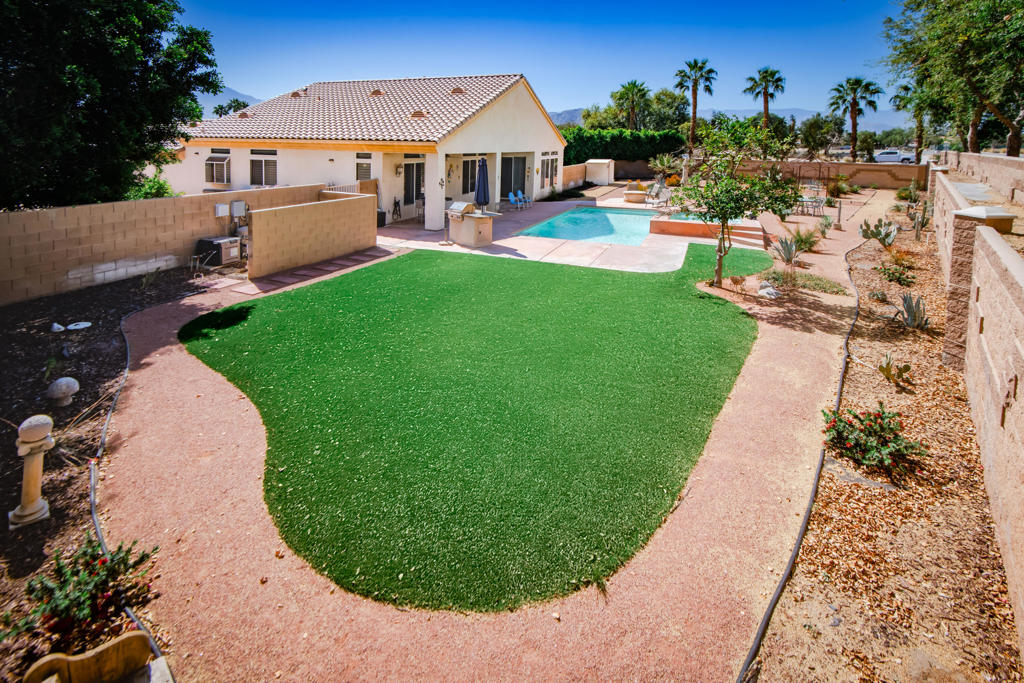 80060 Kinghorn Court