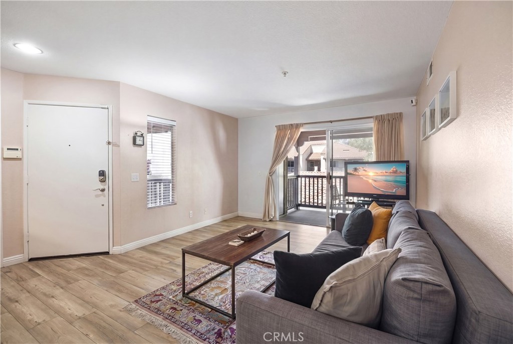 2800 Keller 239