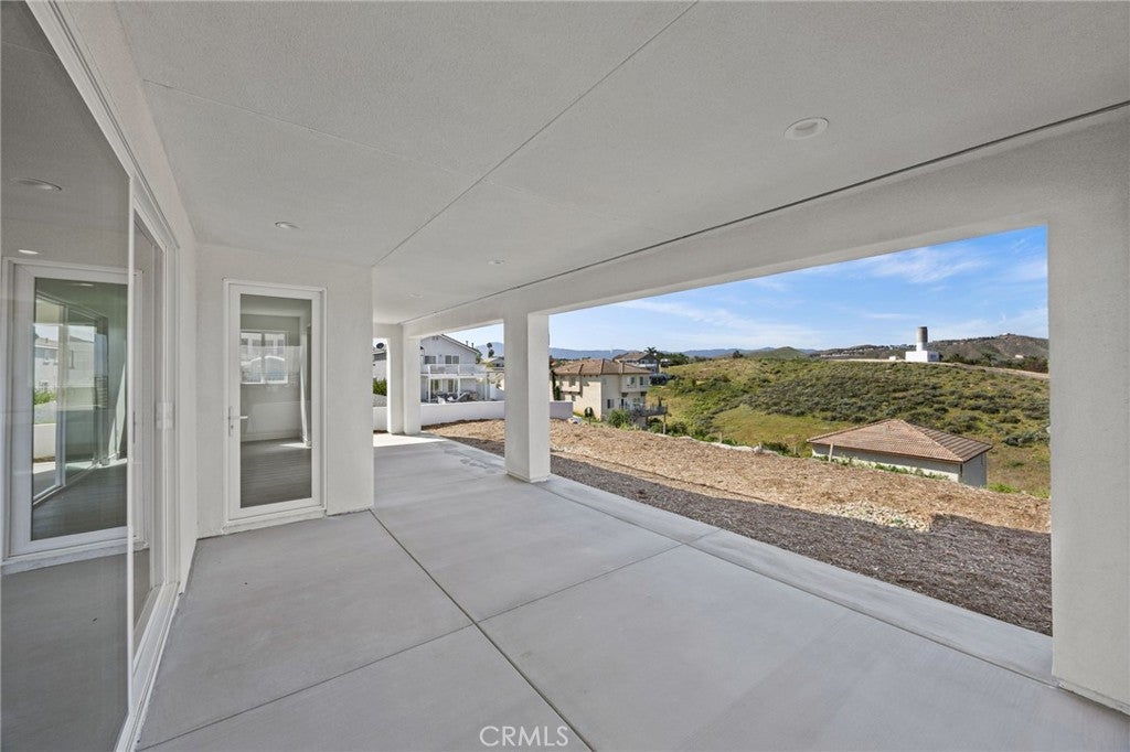 16765 La Bella Villa