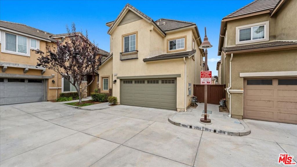 3608 W Chapman Lane