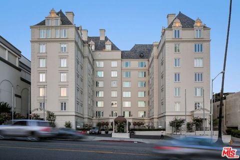Photo of 1424 N Crescent Heights Boulevard #68, West Hollywood, CA 90046 (MLS # 26743993)