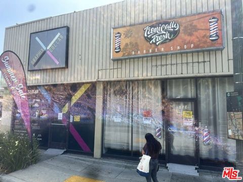 Photo of 2626 S Figueroa Street, Los Angeles, CA 90007 (MLS # 26853653)