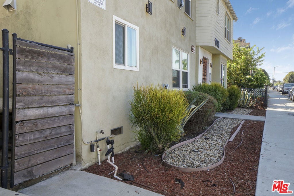 1940 Chestnut Avenue