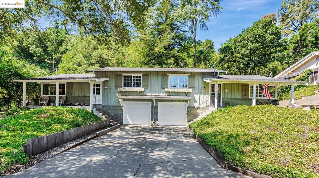 Rare and fabulous opportunity to own a single-story Duplex in an unbeatable location! Perfect for personal use, investment or 1031 exchange. Both units have 2 bedrooms and 1 bathroom, and private fenced backyards. Each unit has 1 attached garage and 1 parking space. Convenient access to shopping and Moraga Commons Park and Trail. Unit like this could rent for $3,200 or more. Top-rated Moraga schools. Offer receives as it comes.