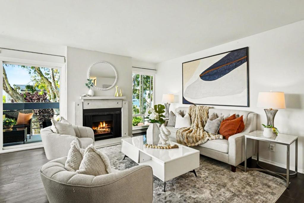 1041 Shell Boulevard 11