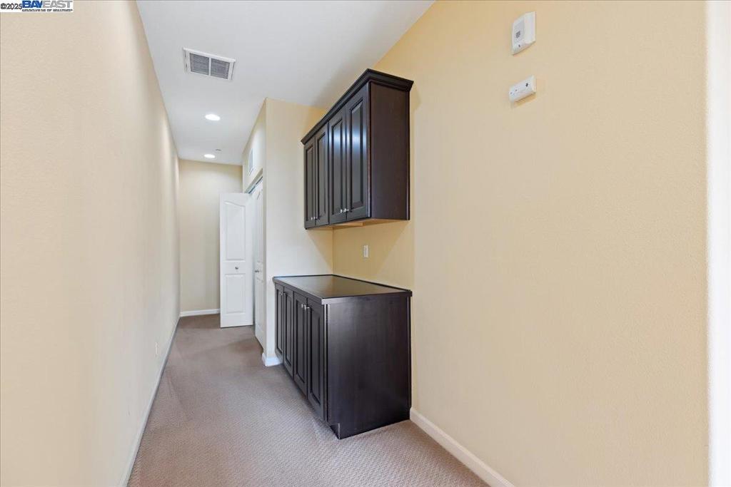 HAYWARD - Residential