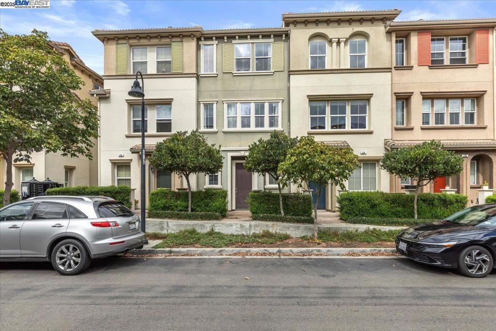 Gorgeous Townhouse-Style Condo This spacious 3-bedroom, 3-bathroom home offers 1,651 sqft of comfortable living space. The large, bright floor plan creates a seamless connection between the living, dining, and kitchen areas. The kitchen is equipped with granite countertops, tile flooring, and stainless-steel appliances. On the same level, you’ll find a convenient bedroom and full bathroom, ideal for guests or multi-generational living. Upstairs, the top floor features two additional bedrooms and two full bathrooms, providing both comfort and privacy. Situated in the desirable Cannery Park community, this home offers easy access to Hayward BART, Amtrak, Highways 880/92, and the San Mateo Bridge. Just minutes from downtown Hayward, you’ll enjoy a perfect blend of convenience and lifestyle. With its spacious design and prime location, this is an opportunity you won’t want to miss!