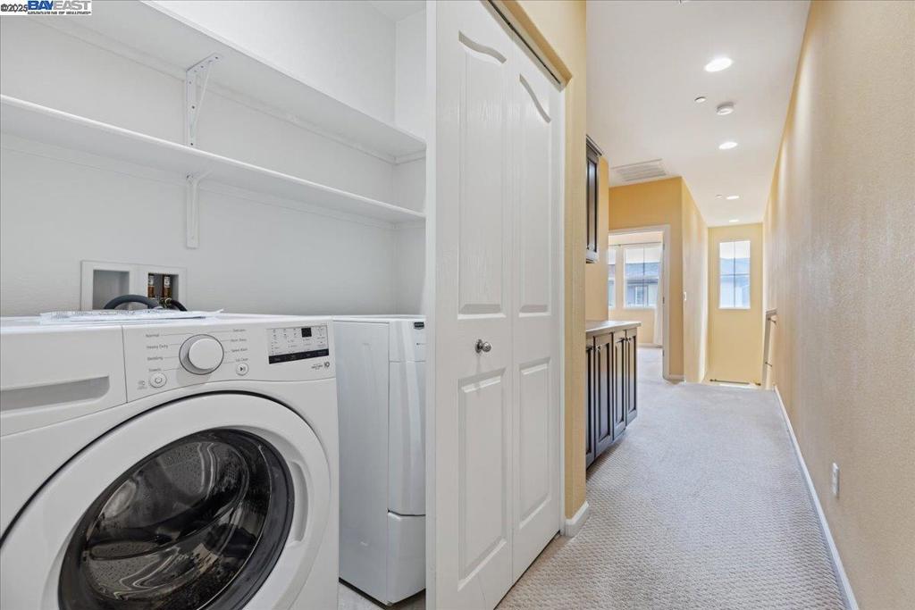 HAYWARD - Residential