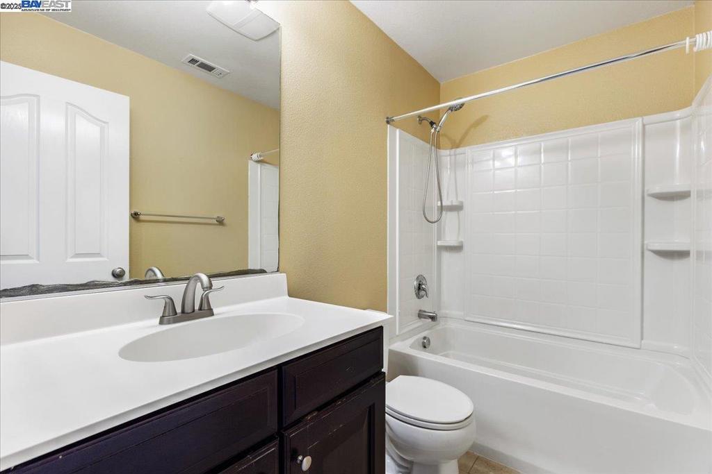 HAYWARD - Residential