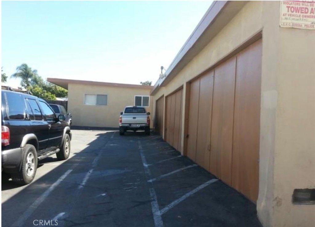 Photo of 1915 E Wilson Ave, Orange, CA 92867 (MLS # PW25261023)