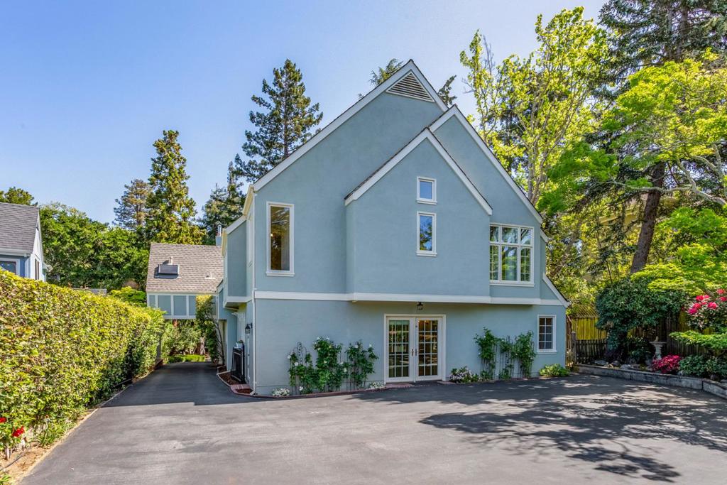641 Crescent Avenue