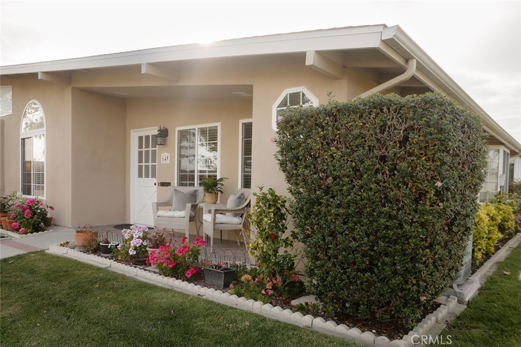 1601 Glen View Rd. #64F (M12)