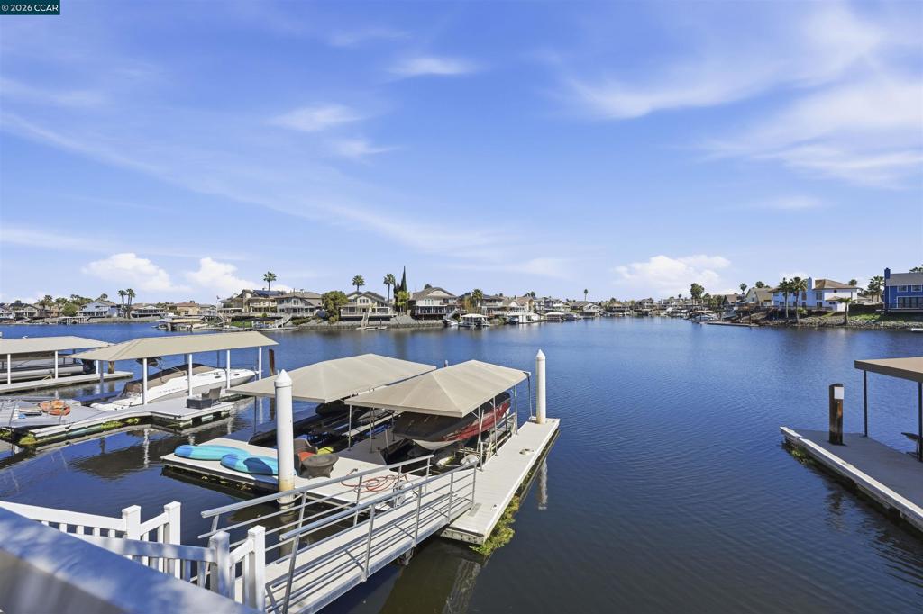 2027 Windward Pt