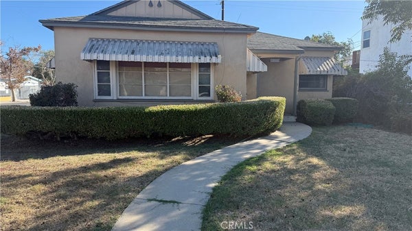 1802 W 35TH PL, LOS ANGELES, CA 90018 - Image e82bfca4e59b7e5724b81324e164ca31/3851836611