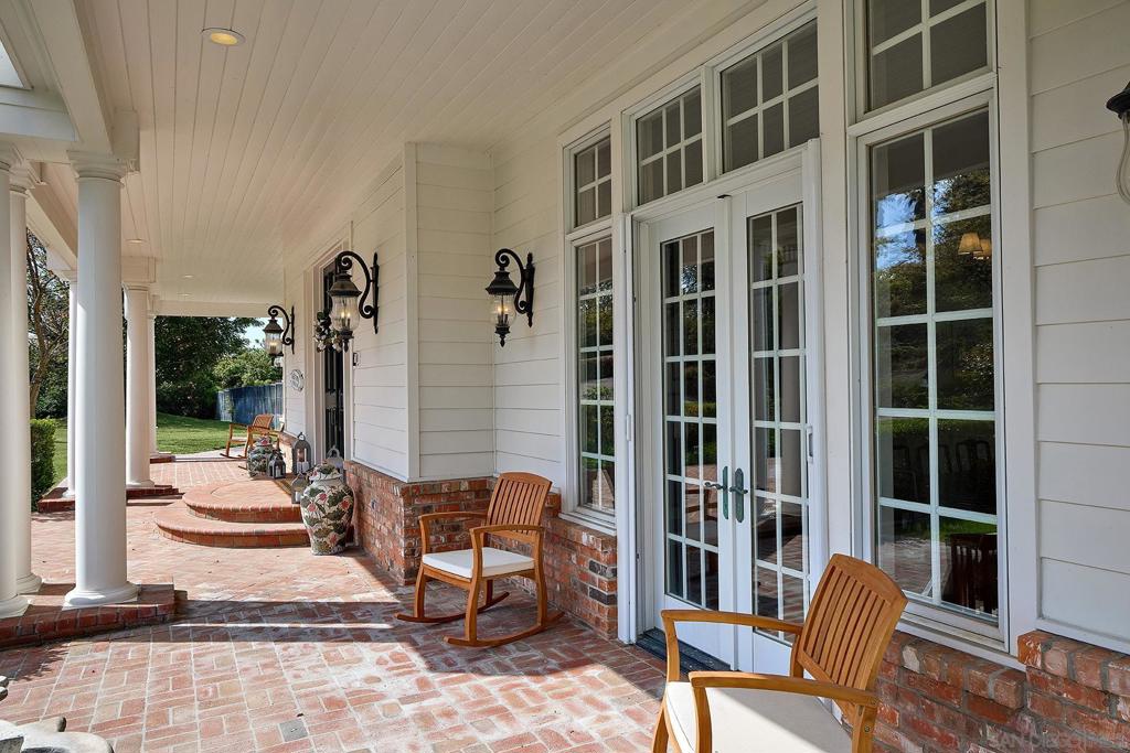 13742 Paseo Valle Alto